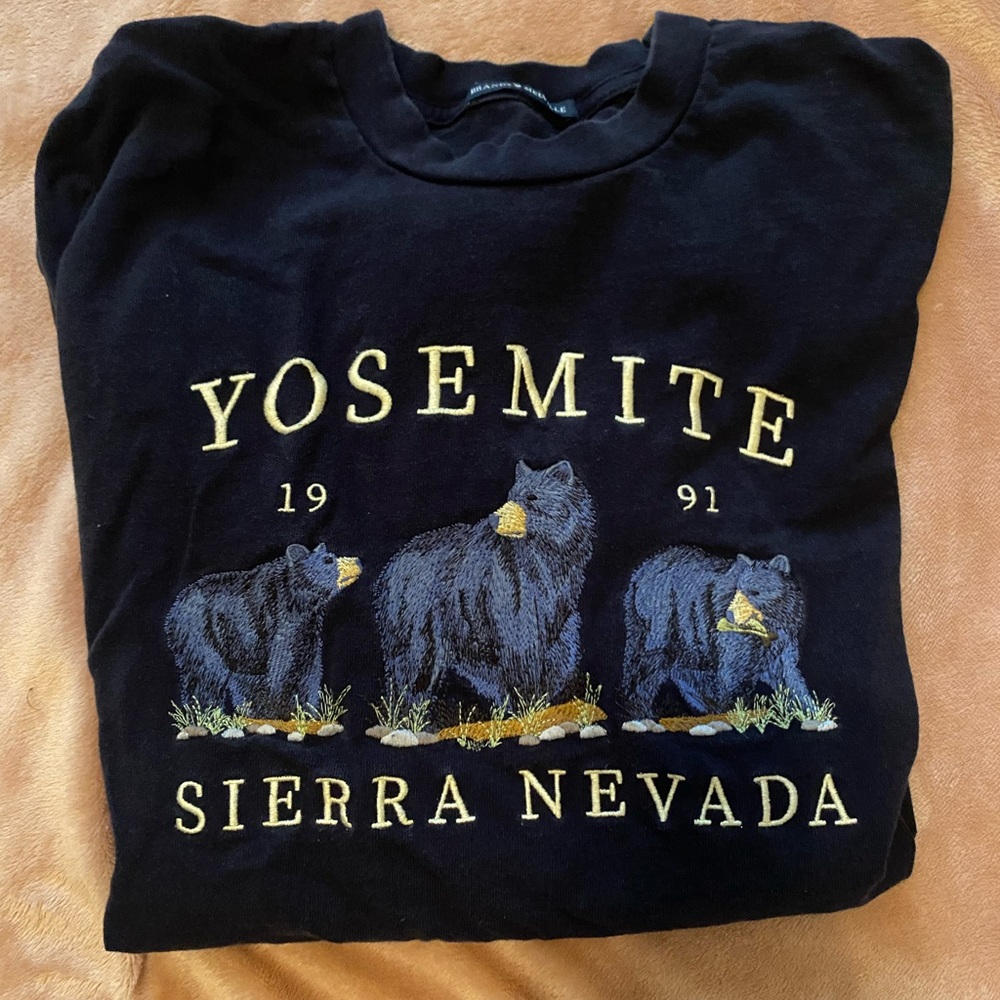 Brandy Melville Graphic Tee Yosemite Navy Blue Bears